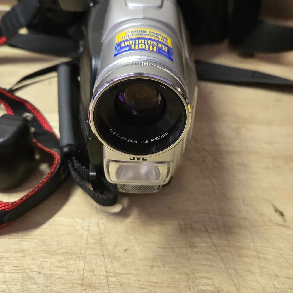 JVC GR-SXM250U Super VHS-C Compact Video Camcorder Camera VCR Transfer TESTED